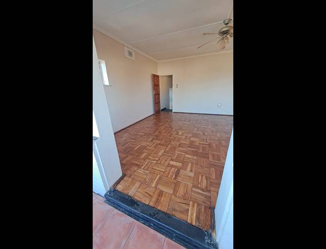 2 bed property to rent in OCEAN VIEW